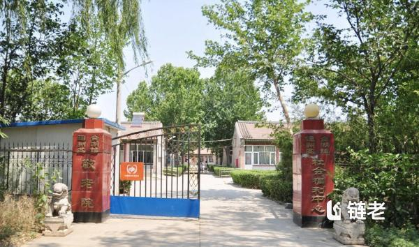 北京市通州区台湖镇敬老院大门